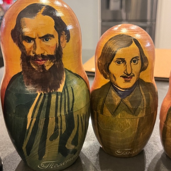 Matryoshka Russian Authors Vintage/Signed Rare 1995 Nesting Doll Set of 10-Rare - Picture 8 of 17